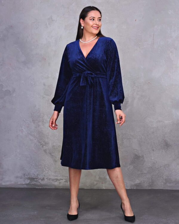 plava plisana haljina sa elastinom secena u struku