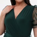 Zeleni kombinezon sa kratkim rukavima od tila od viskoze sa elastinom plus size