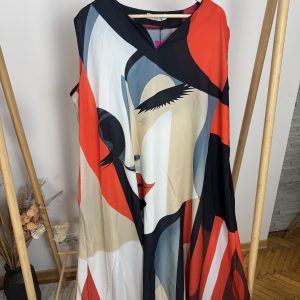 Duga haljina sa atraktivnim dezenom PLUS SIZE